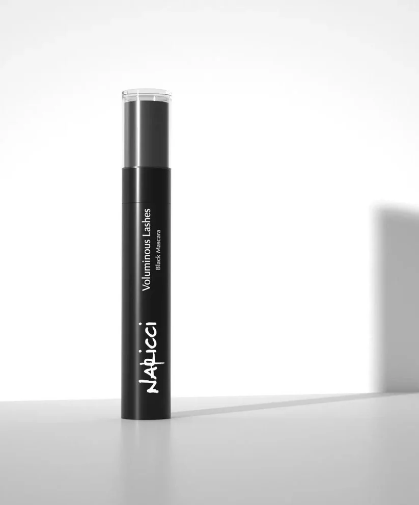Voluminous Lashes Black Mascara